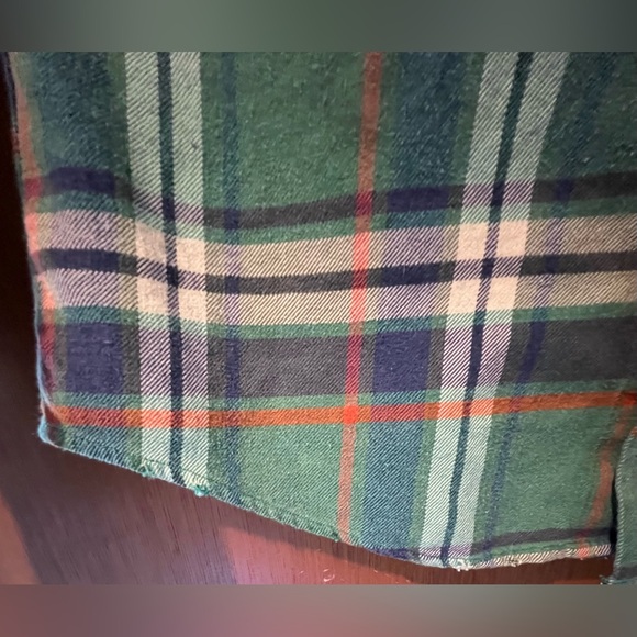 Abercrombie & Fitch Plaid Flannel Button Up ASO on Jessica Simpson - Picture 11 of 16